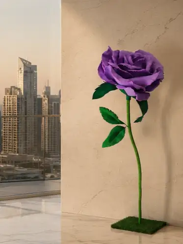 Rasa Viola Salotto moderno con vista sulla città2